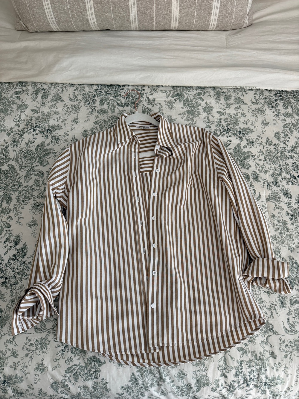 Reformation Parker Relaxed Shirt - Picture 2 of 4